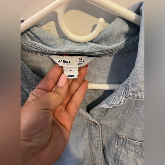 Old navy denim button down - Picture 2 of 3